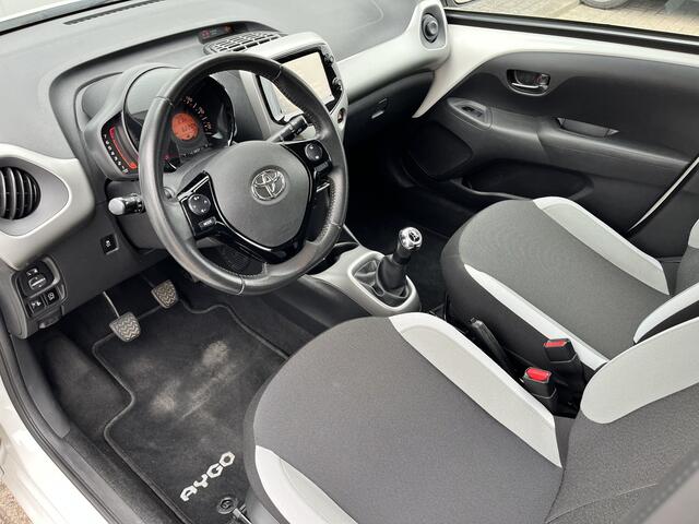 Toyota AYGO 1.0 VVT-i X-Play Airco Camera NL Auto Dealer onderhouden