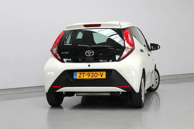 Toyota AYGO 1.0 VVT-i x-fun 73PK, RIJKLAAR | SPEEDLIMITED | LANE ASSIST | BLUETOOTH | AIRCO | 5DRS