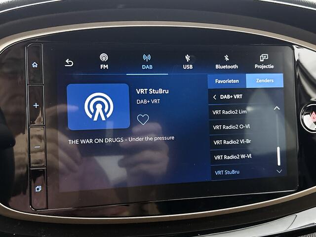 Toyota AYGO X 1.0 VVT-i S-CVT Envy Canvas Dak | BTW voertuig | Parkeersensoren voor+achter | Keyless Entry/Start | Climate Control | Draadloze telefoonlader | Navigatie | Apple CarPlay/Android Auto | Achteruitrijcamera |