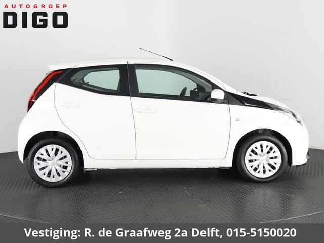 Toyota AYGO 1.0 VVT-i X-Play Automaat