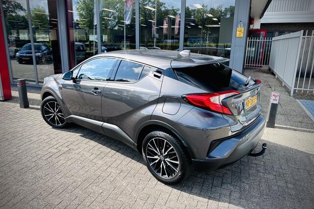 Toyota C-HR 1.2 Executive / CAMERA / TREKHAAK / CLIMA