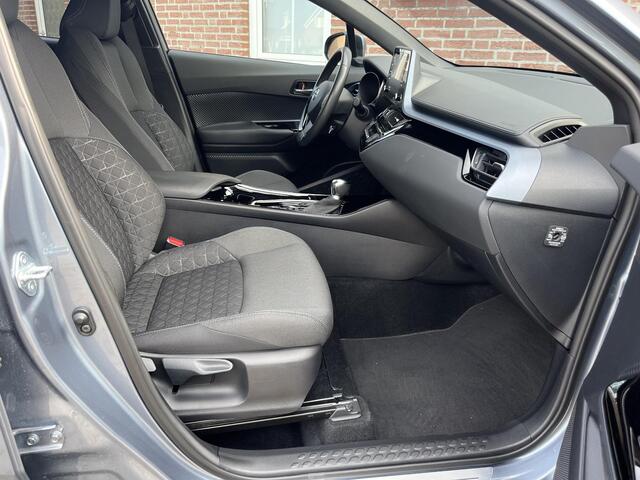 Toyota C-HR 1.8 Hybrid Style *Apple Carplay/Android Auto*