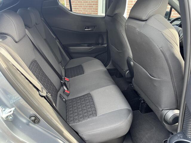 Toyota C-HR 1.8 Hybrid Style *Apple Carplay/Android Auto*
