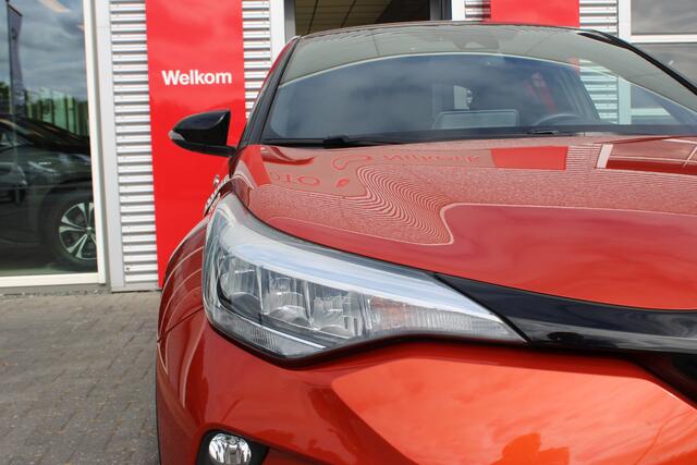 Toyota C-HR 1.8 Hybrid Style met trekhaak en JBL