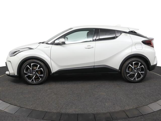 Toyota C-HR 1.8 Hybrid Style Limited | Stoel- en Stuurwielverwarming | Parkeerassistent | Camera | Adaptieve Cruise Control | Getint Glas |