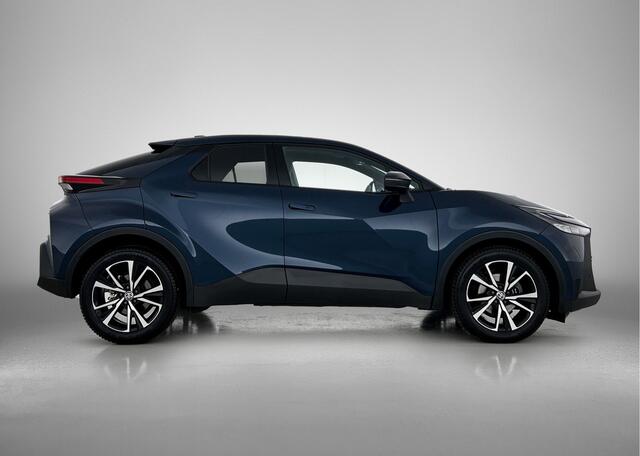 Toyota C-HR 1.8 Hybrid 140 Active | Privacy glass | Adaptive cruise control | Airconditioning | LM velgen |
