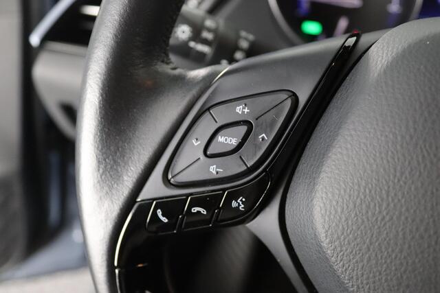 Toyota C-HR 1.8 HYBRID STYLE BI-TONE AUTOMAAT GARANTIE 2-2032 HALF LEDER. CARPLAY NAVI. 18 INCH .PDC V+A. CAMERA.