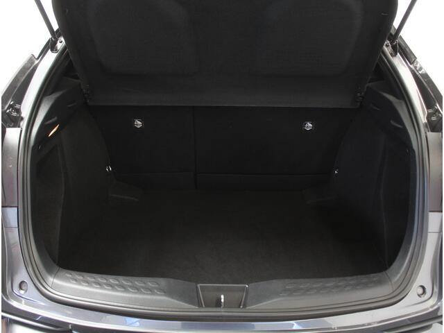 Toyota C-HR 1.8 Hybrid Bi-Tone CLIMATE | ADAPCRUISE | NAVI | PDCV+A | VERW.STOELEN | AFNB.TREH | LMV | CAMERA