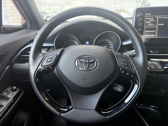 Toyota C-HR 2.0 Hybrid Bi-Tone | All-season banden | Premium Pack | Stuur +