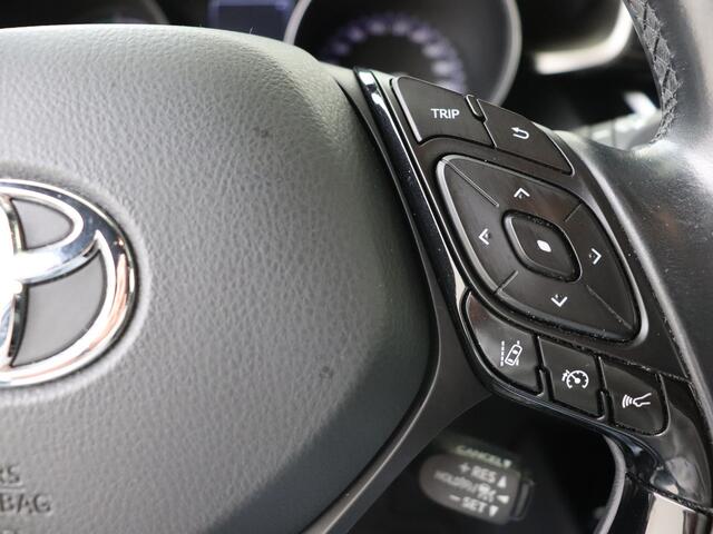 Toyota C-HR 1.8 Hybrid Black Edition I Navigatie I Climate Control I Cruise Control I Camera I Lederen Bekleding I Dealer Onderhouden I Afneembare Trekhaak I
