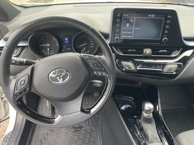 Toyota C-HR 1.8 Hybrid First Edition | parkeersensoren | Dealer onderhouden | Dode hoek detectie