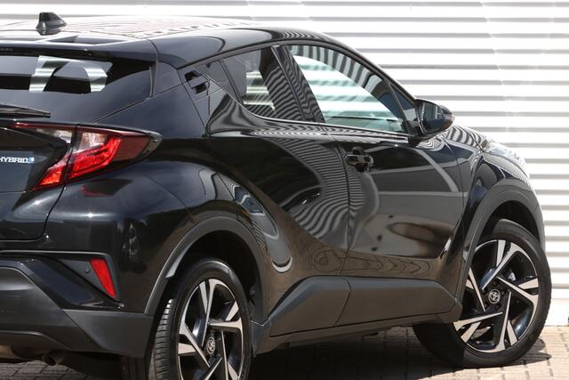 Toyota C-HR 1.8 Hybrid Dynamic Navi / Camera