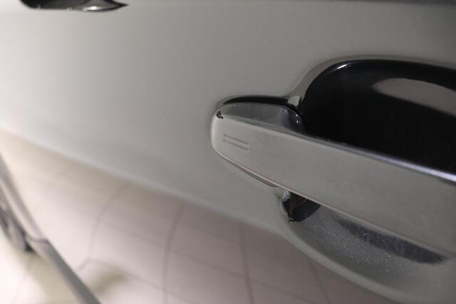 Toyota C-HR 1.8 Hybrid Premium, JBL, BSM, Sensoren, Stoelverwarming, Cruise & Climate Control, Parkeerhulpcamera!