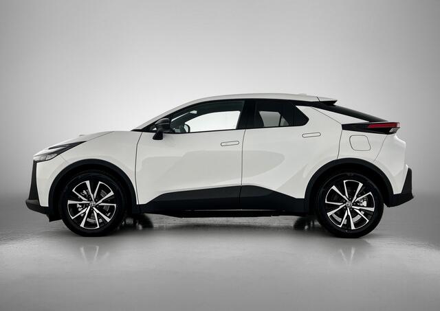 Toyota C-HR 2.0 Plug-in Hybrid 220 Dynamic | 66 km EV-bereik | Dodehoekdetectie | Parkeersensoren voor & achter | 223 pk