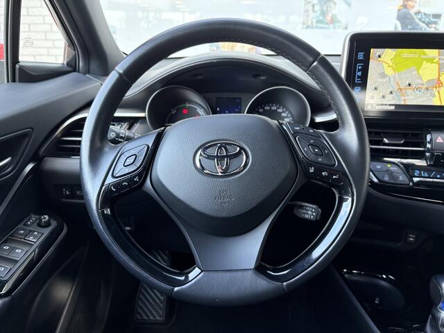 Toyota C-HR 1.8 Hybrid Dynamic | Afneembare trekhaak | Keyless entry | Stoel