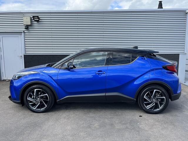 Toyota C-HR 2.0 Hybrid Bi-Tone Navigatie, Dodehoekdetectie, 18" LMV, Stoelverwarming, Nieuw geleverd en dealeronderhouden, 1e eign. Adaptieve cruise control, Lane assist