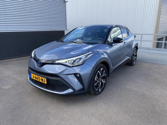 Toyota C-HR 2.0 Hybrid First Edition Stoelverwarming, JBL Premium audio, dodehoek detectie, achteruitrij camera, navigatie Apple CarPlay/Android Auto