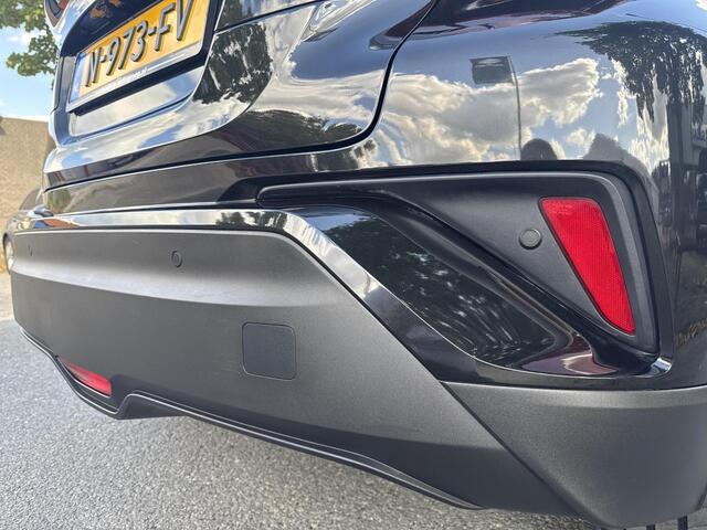 Toyota C-HR 1.8 Hybrid Dynamic | 06-10141018 Voor meer informatie