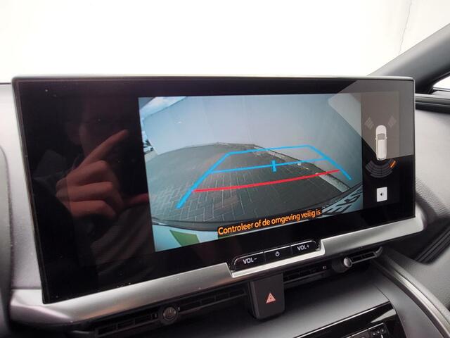 Toyota C-HR 1.8 Hybrid 140 Business Plus Automaat / Navigatie / Achteruitrijcamera / Adaptieve CC / Apple Carplay Android /