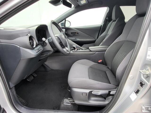 Toyota C-HR 1.8 Hybrid 140 Business Plus Automaat / Navigatie / Achteruitrijcamera / Adaptieve CC / Apple Carplay Android /