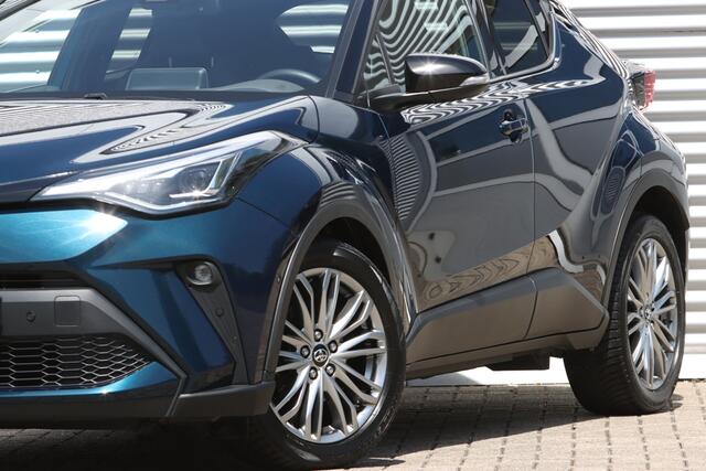 Toyota C-HR 1.8 Hybrid Style Bi-Tone Carplay / Safety Pakket / Navi