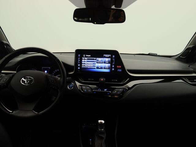 Toyota C-HR 1.8 Hybrid Dynamic Sport
