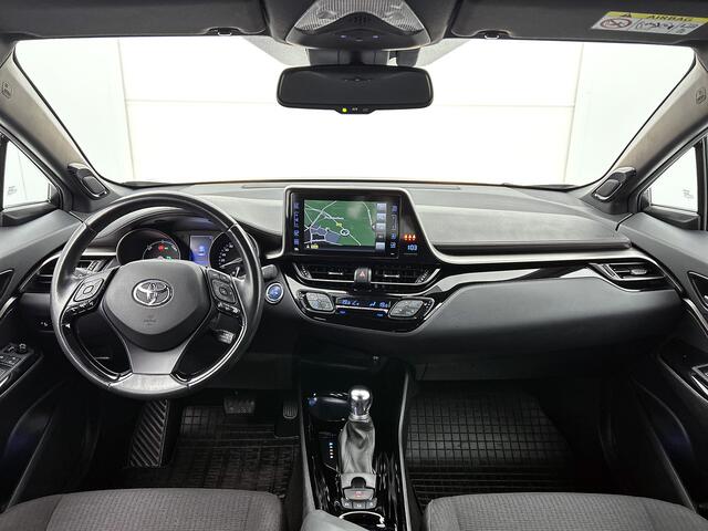Toyota C-HR 1.8 Hybrid Style | JBL | Blindspot | LED | Stoelverwarming | Navigatie | PDC voor en achter |