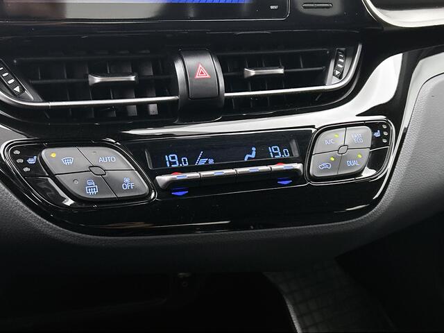 Toyota C-HR 1.8 Hybrid Style | JBL | Blindspot | LED | Stoelverwarming | Navigatie | PDC voor en achter |