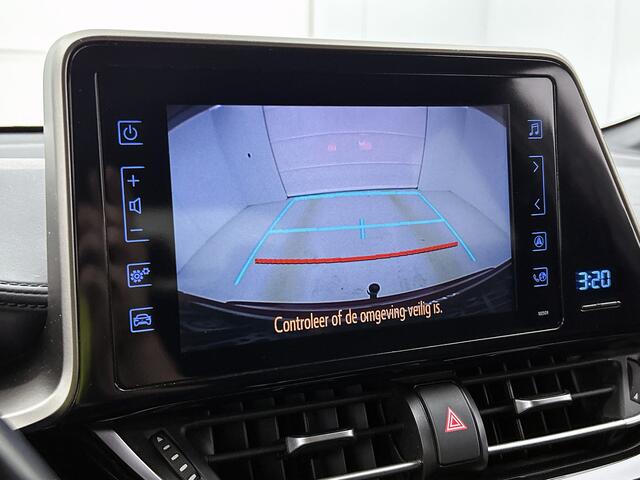 Toyota C-HR 1.8 Hybrid Dynamic | Dealer onderhouden | Stoelverwarming | Trekhaak |