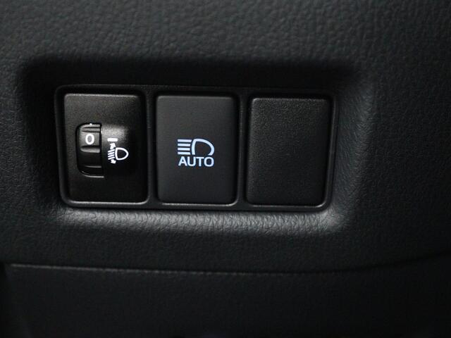 Toyota C-HR 1.8 Hybrid First Edition | Trekhaak | Navigatie |
