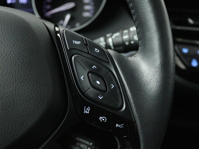Toyota C-HR 1.8 Hybrid First Edition | Trekhaak | Navigatie |
