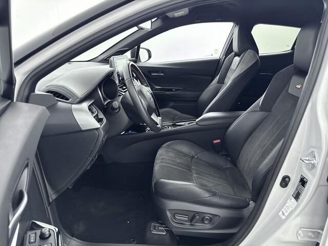 Toyota C-HR 2.0 Hybrid GR-Sport Limited | Apple Carplay/Android Auto | Stoel-/Stuur verwarming | Lichtmetalen Velgen | Bi-Tone Metaallak |