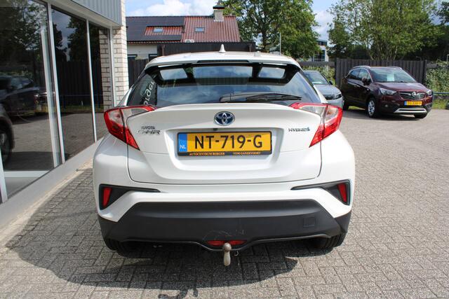 Toyota C-HR 1.8 Automaat Hybrid Dynamic navi/17"LM /trekhaak/cruise/camera/clima