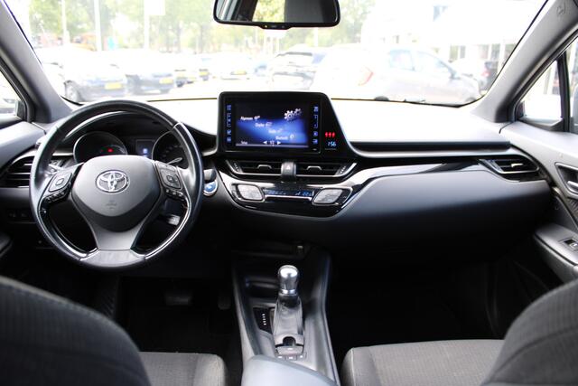 Toyota C-HR 1.8 Automaat Hybrid Dynamic navi/17"LM /trekhaak/cruise/camera/clima