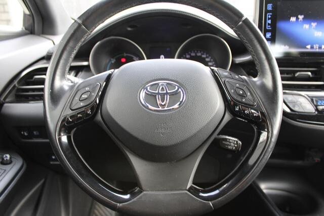 Toyota C-HR 1.8 Automaat Hybrid Dynamic navi/17"LM /trekhaak/cruise/camera/clima