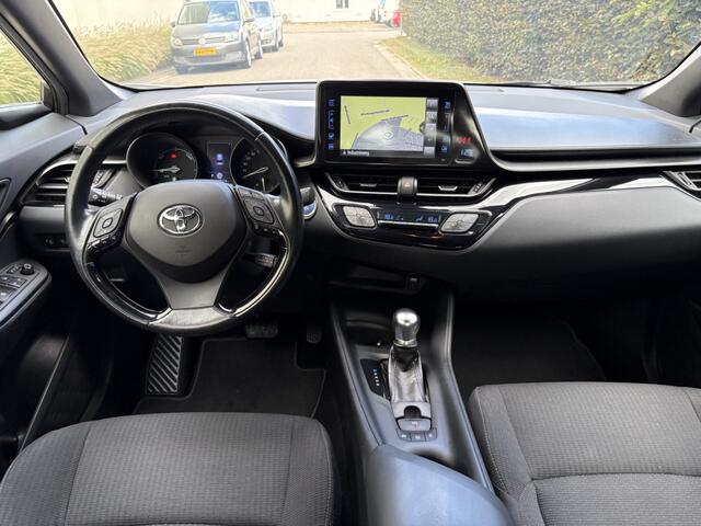 Toyota C-HR 1.8 Hybrid Style / AUTOMAAT / NAVI / CRUISE / 156dkm!