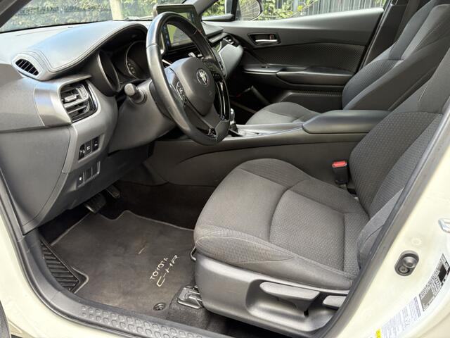 Toyota C-HR 1.8 Hybrid Style / AUTOMAAT / NAVI / CRUISE / 156dkm!