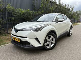 toyota-c-hr-1.8-hybrid-style---auto