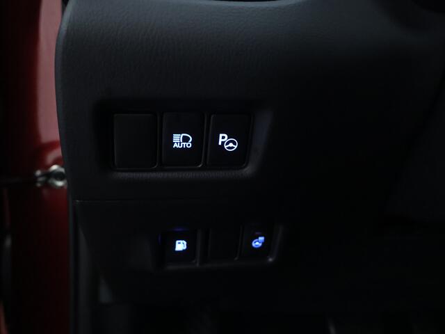 Toyota C-HR 1.8 Hybrid Executive | Luxe uitvoering | Leder |