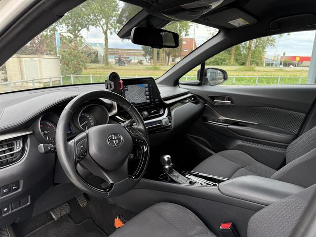 Toyota C-HR 1.8 Aut. Hybrid Style | Navi | Camera | Stoel Verwarming | Dealer OH |