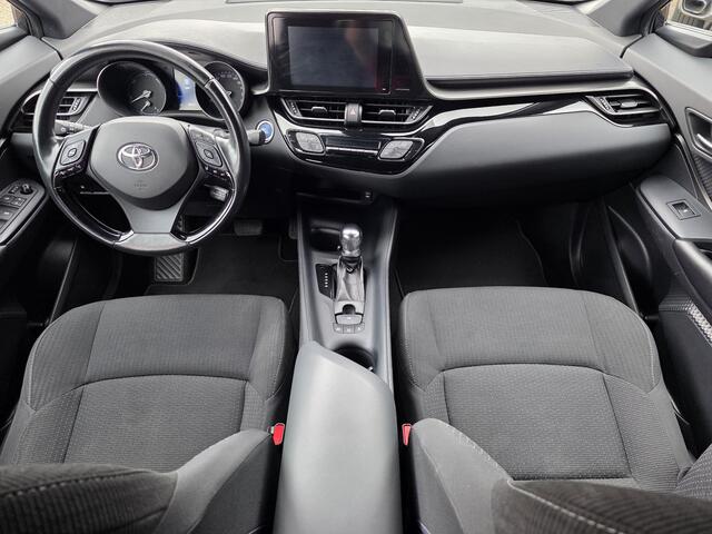 Toyota C-HR 1.8 Hybrid Active /Apple Carplay/Parkeersens./Achteruitrijcamera/Dodehoekdetectie/Cruise&Clima Contr./Keyless/(MET GARANTIE*)