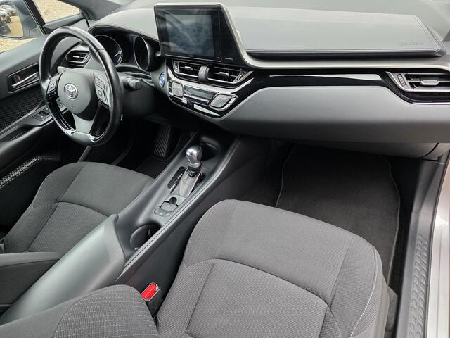Toyota C-HR 1.8 Hybrid Active /Apple Carplay/Parkeersens./Achteruitrijcamera/Dodehoekdetectie/Cruise&Clima Contr./Keyless/(MET GARANTIE*)