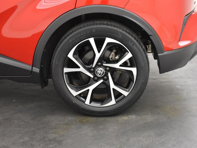 Toyota C-HR 1.8 Hybrid Dynamic | Trekhaak | BLS | PDC V+A | Stuur en Stoelve