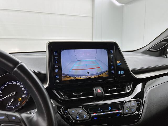 Toyota C-HR 1.8 Hybrid Style | JBL | Trekhaak | Blindspot | PDC voor en achter | Stoelverwarming | SL 32