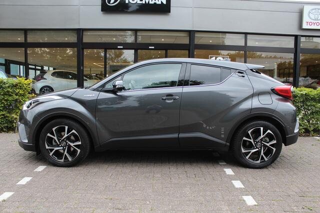 Toyota C-HR 1.8 Hybrid Dynamic | Rijklaar | Trekhaak | Keyless | Stoelverw. | Camera | Navi | All-season | Dealer onderhouden