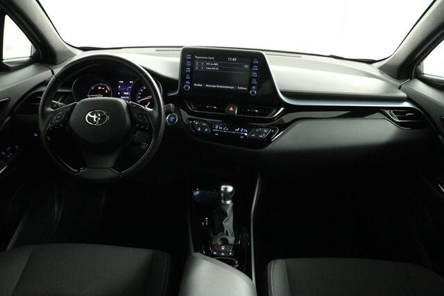 Toyota C-HR 2.0 Hybrid Style | Navigatie | parkeer sensoren | stoel / stuur verwarming | Apple Carplay/Android Auto |