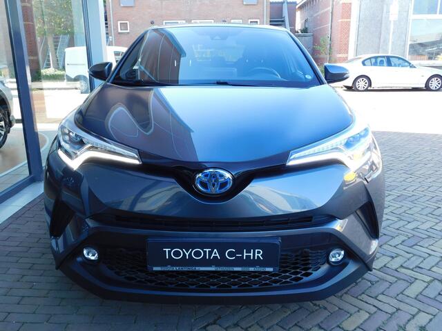Toyota C-HR 1.8 Hybrid Style | Trekhaak | LED
