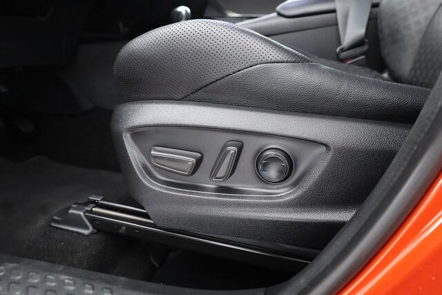 Toyota C-HR 2.0 Hybrid Launch Edition | Navi | Camera | JBL | Adapt. Cruise | Stoelverw. | CarPlay