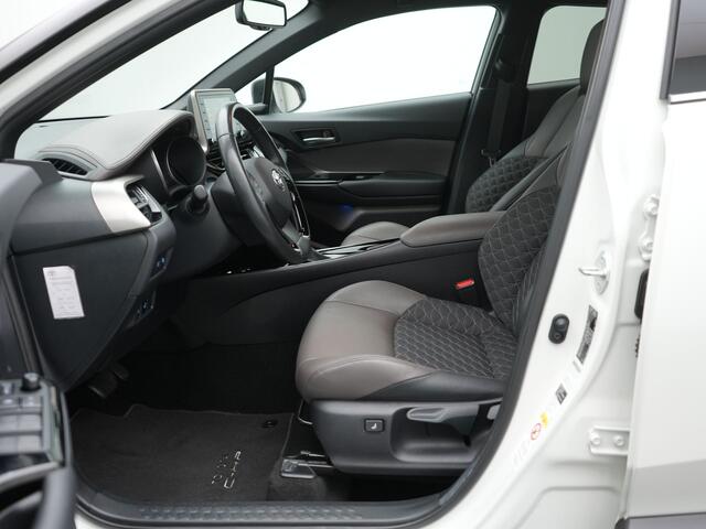Toyota C-HR 2.0 Hybrid Executive | Stuur- en Stoelverwarming | Parkeersensoren V+A | BSM |