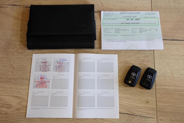 Toyota C-HR 1.8 Hybrid Bi-Tone / Garantie t/m '31 / 1ste eigenaar / Dealeronderhouden